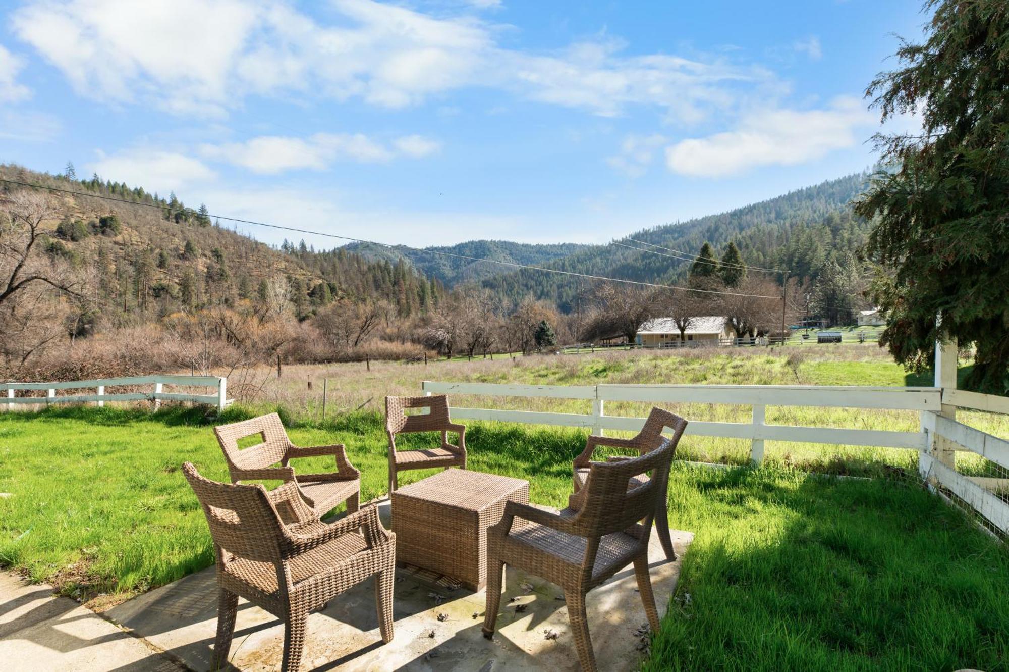 Indian Creek Lodge Douglas City Dış mekan fotoğraf